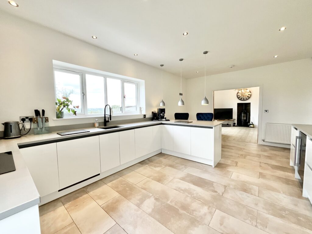 Moss Close, Dilhorne, ST10