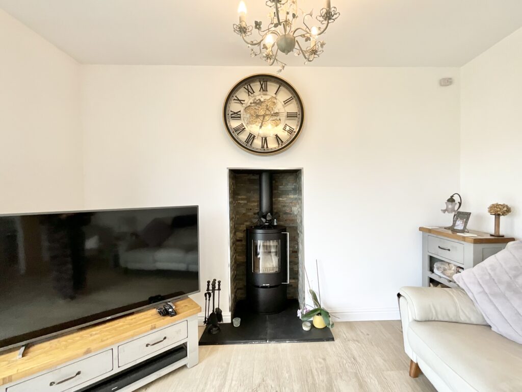 Moss Close, Dilhorne, ST10