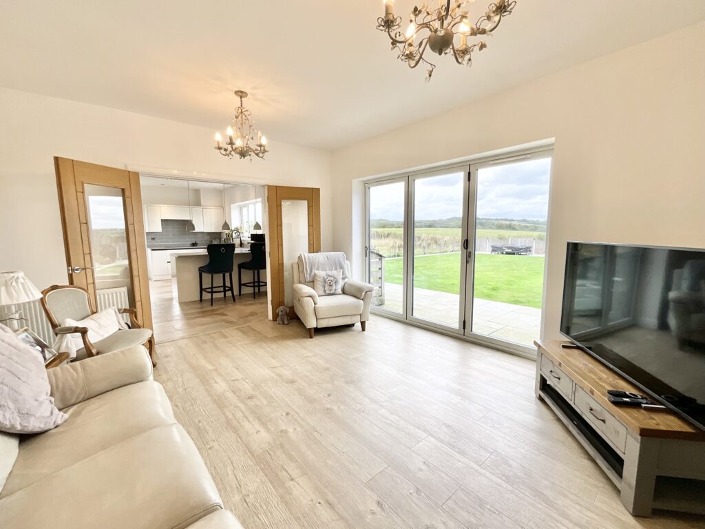 Moss Close, Dilhorne, ST10