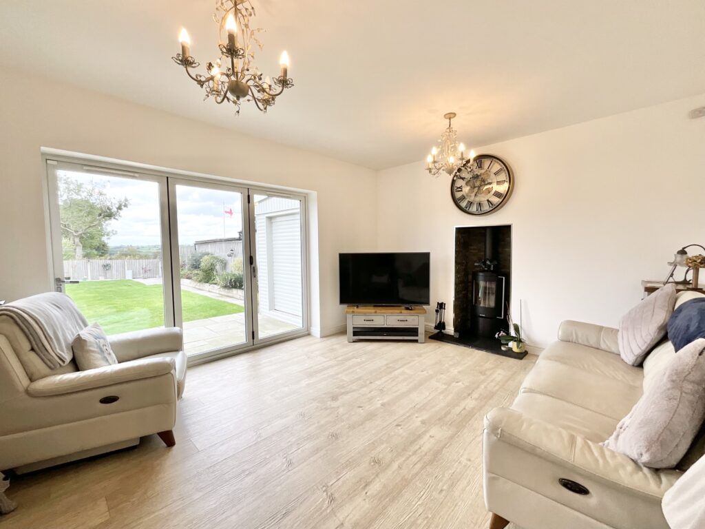Moss Close, Dilhorne, ST10