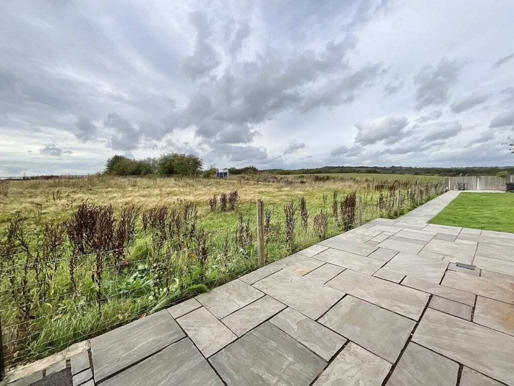 Moss Close, Dilhorne, ST10