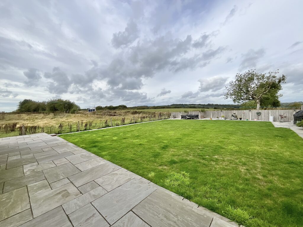 Moss Close, Dilhorne, ST10