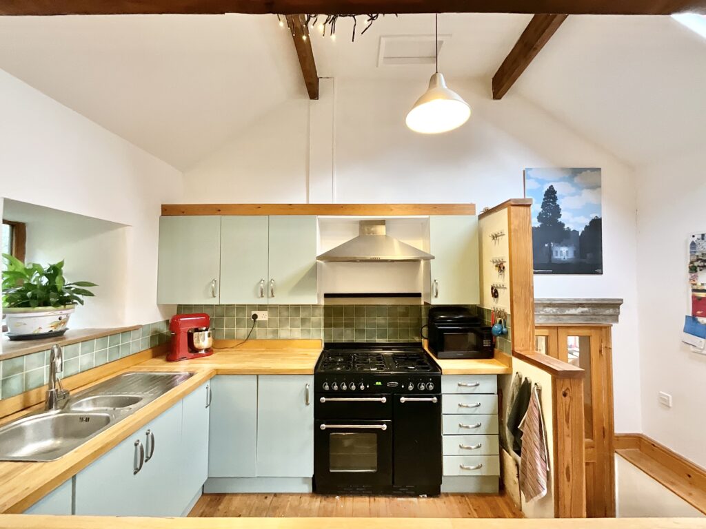 Foxt Road, Foxt, ST10