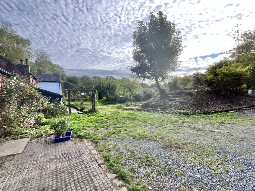 Foxt Road, Foxt, ST10