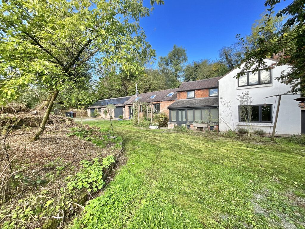 Foxt Road, Foxt, ST10