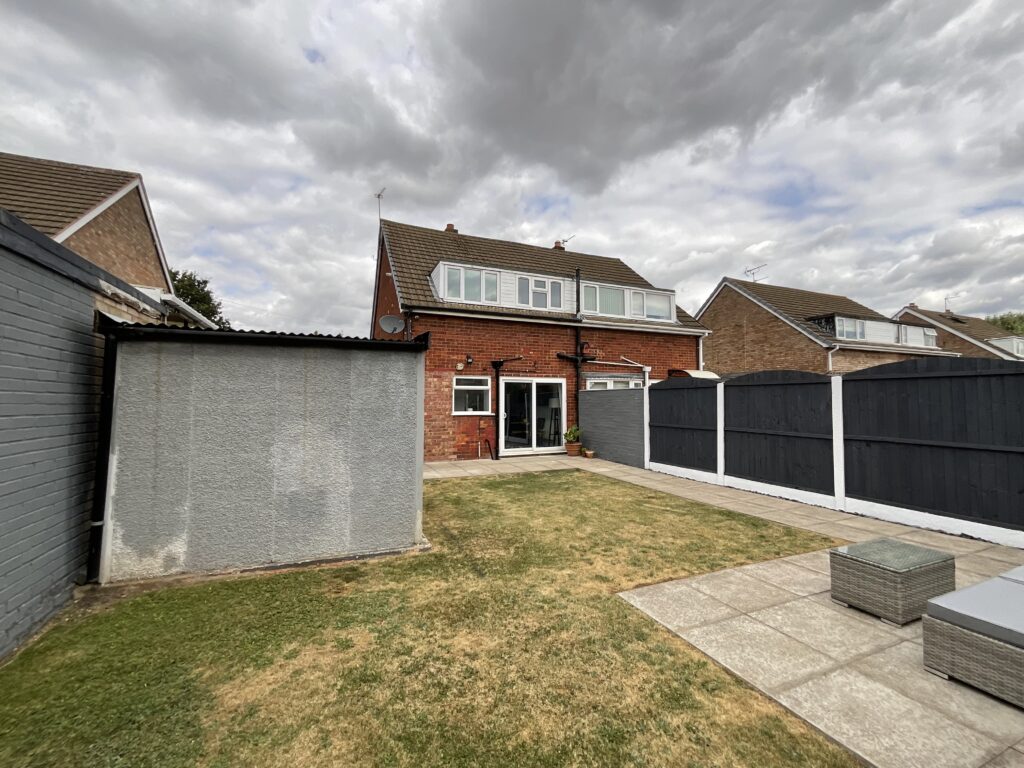 Newland Avenue, Stafford, ST16