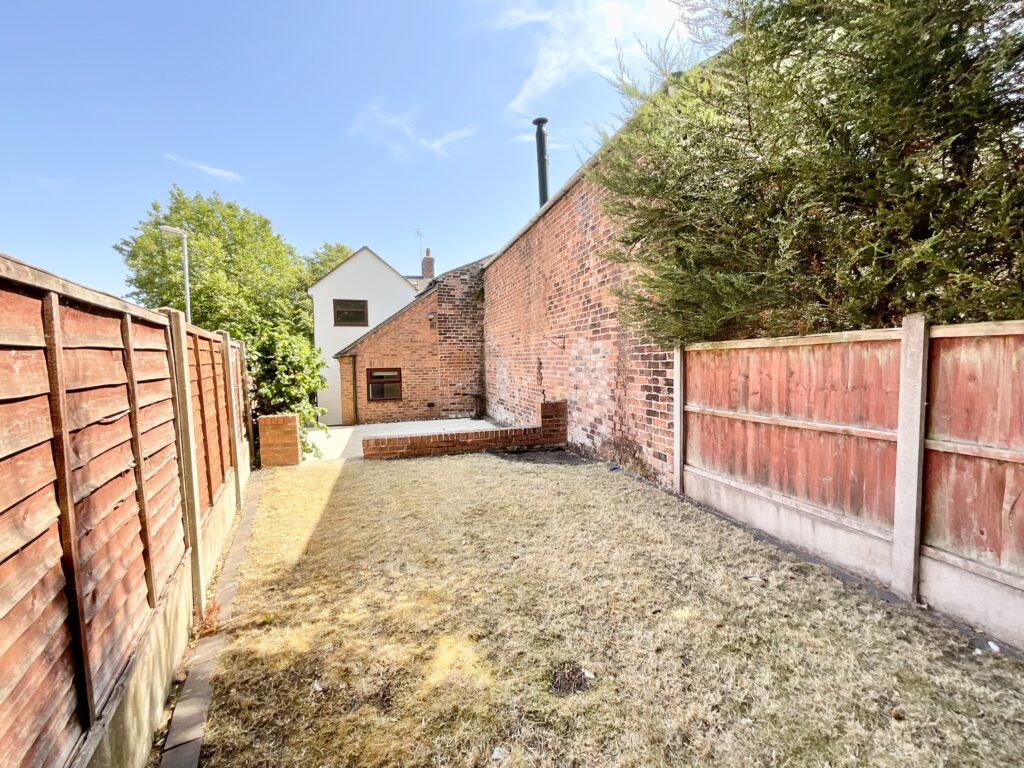 Oulton Road, Stone, ST15