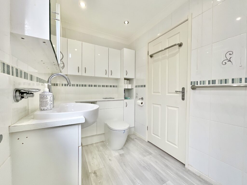 Doley Close, Gnosall, ST20