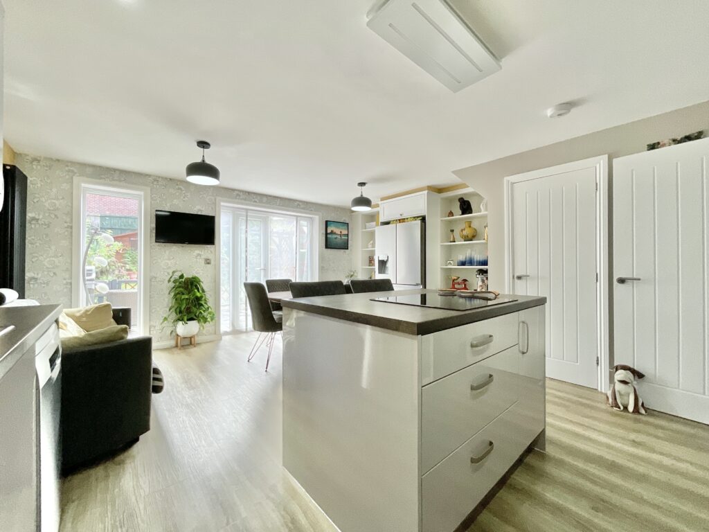 Leighton View, Loggerheads, TF9