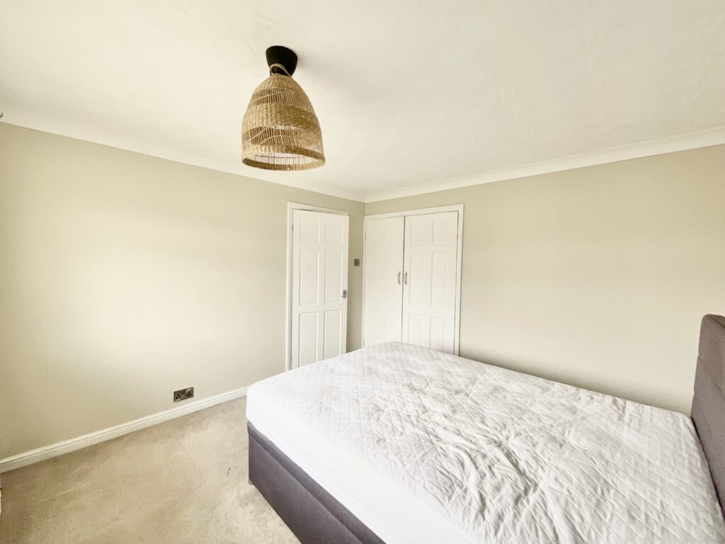 Earlsbrook Drive, Stoke-On-Trent, ST4