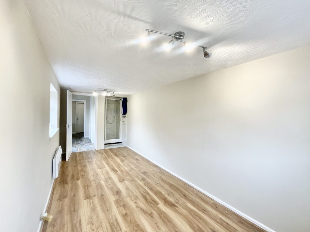 Earlsbrook Drive, Stoke-On-Trent, ST4