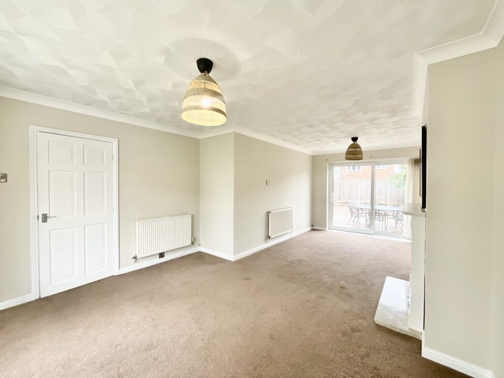 Earlsbrook Drive, Stoke-On-Trent, ST4