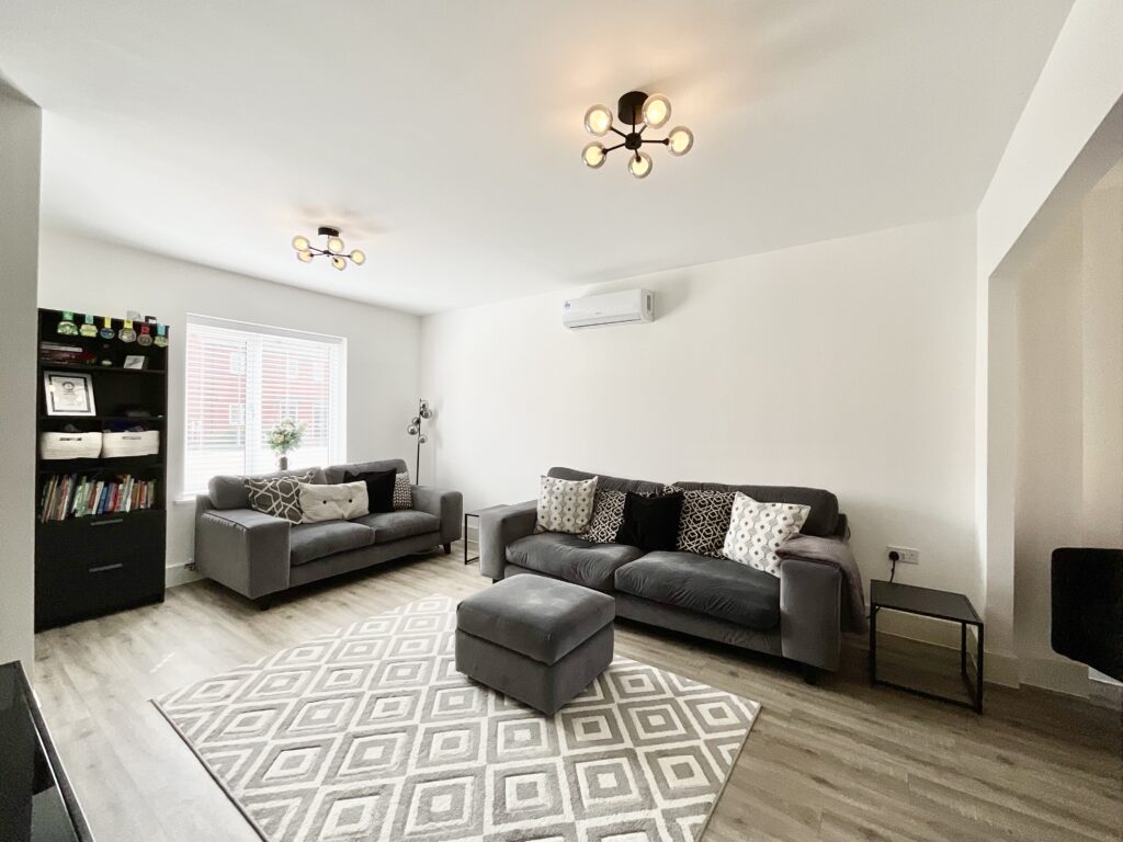 Anemone Avenue, Stafford, ST17