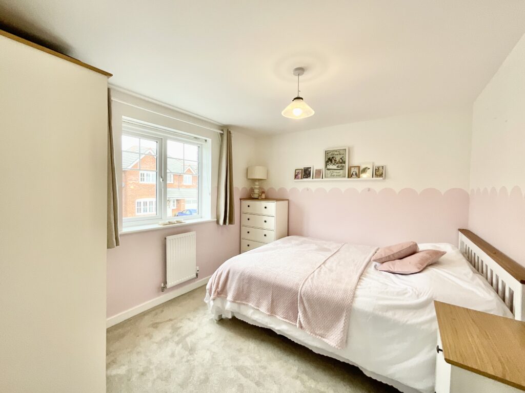 Myatt Avenue, Stone, ST15