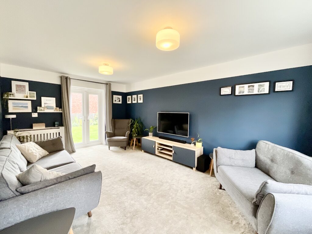 Myatt Avenue, Stone, ST15