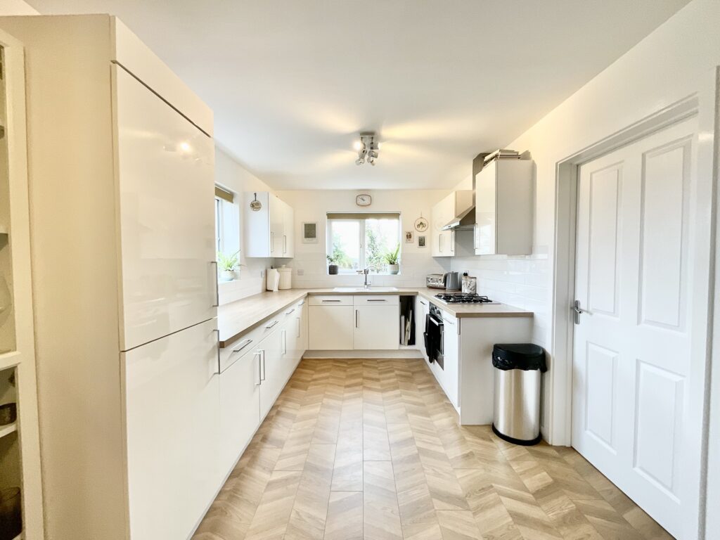 Myatt Avenue, Stone, ST15