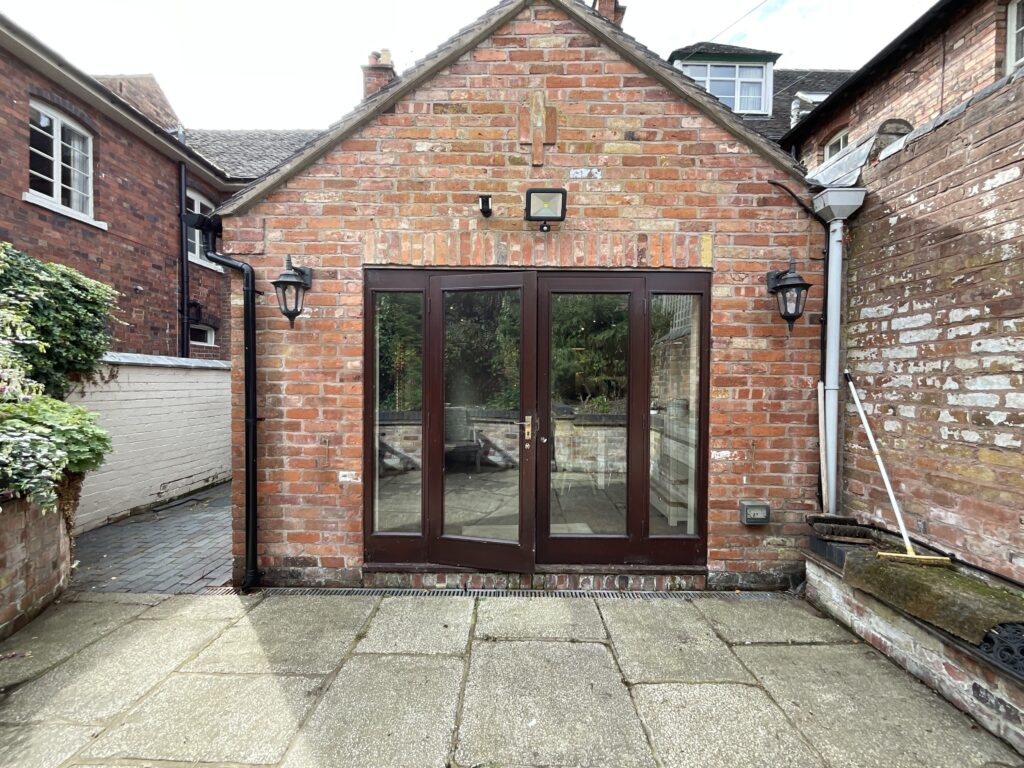 Granville Terrace, Stone, ST15