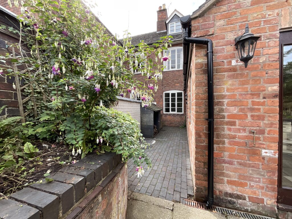 Granville Terrace, Stone, ST15