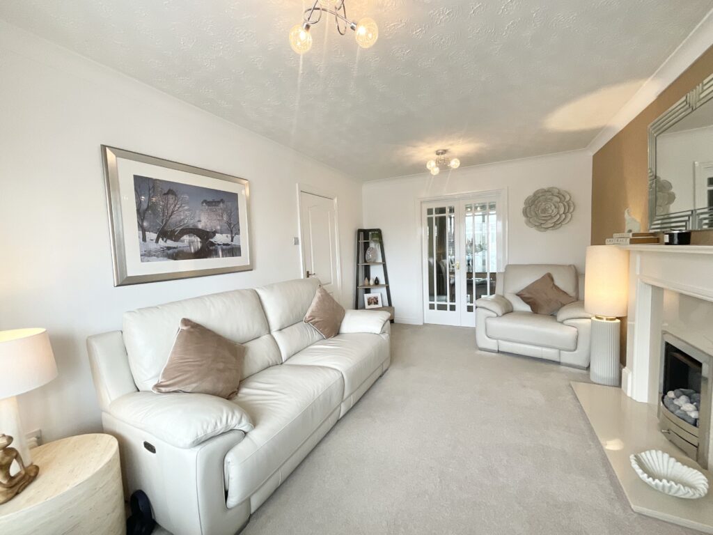 Hallahan Close, Stone, ST15