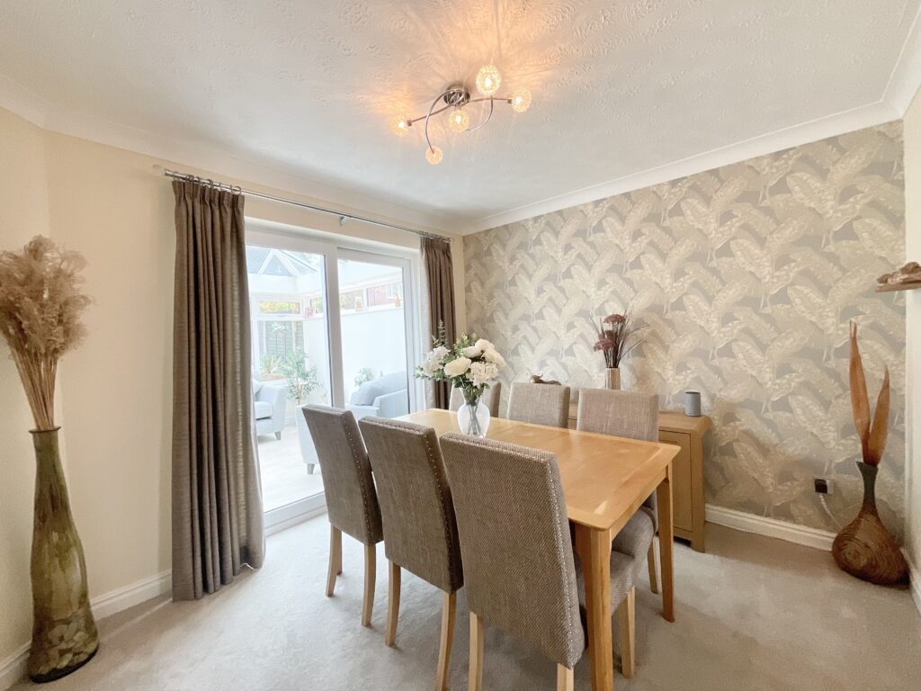Hallahan Close, Stone, ST15