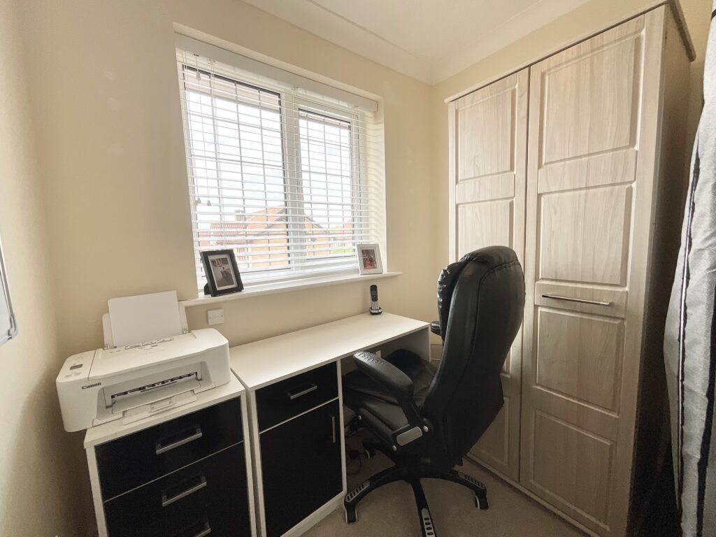 Hallahan Close, Stone, ST15