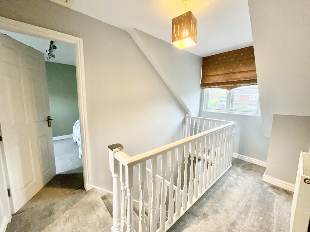 Leadendale Lane, Rough Close, ST3