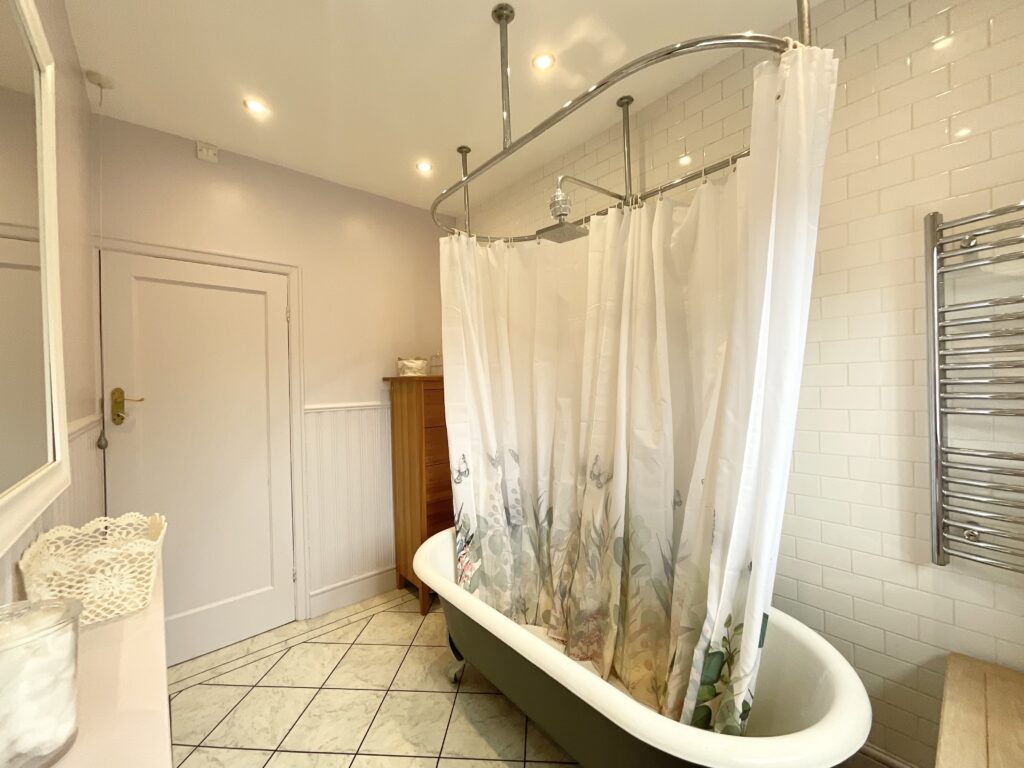 Abbots Way, Newcastle, ST5