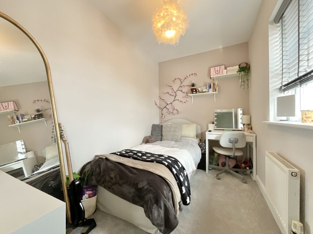 Golden Hill, Weston, CW2