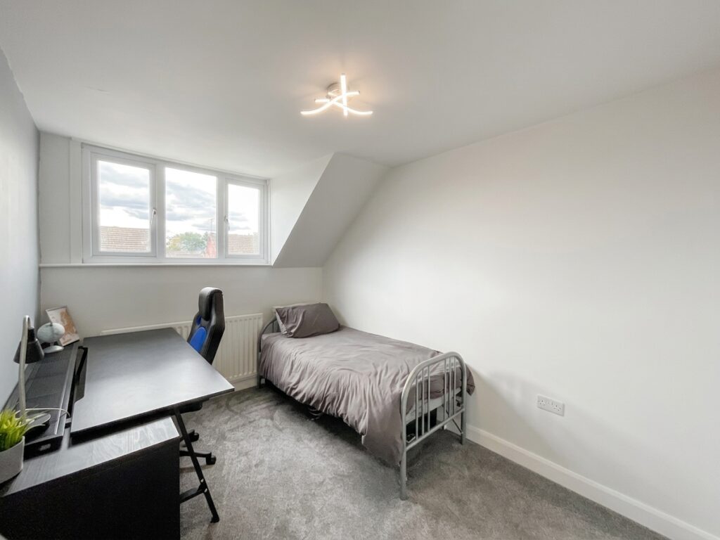 Newland Avenue, Stafford, ST16