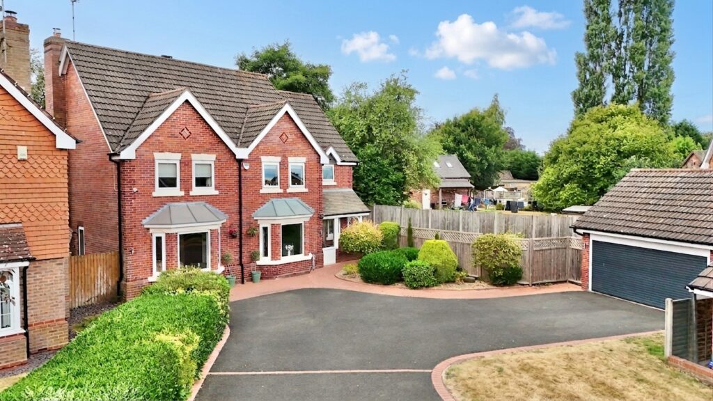 Heronpool Drive, Baldwins Gate, ST5
