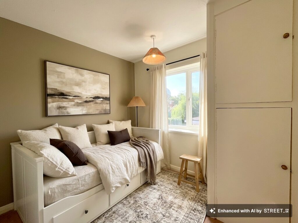 Kennedy Road, Stoke-On-Trent, ST4