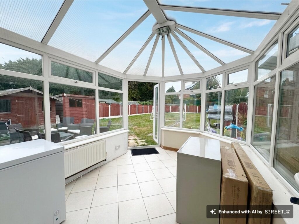 Brook Glen Road, Stafford, ST17
