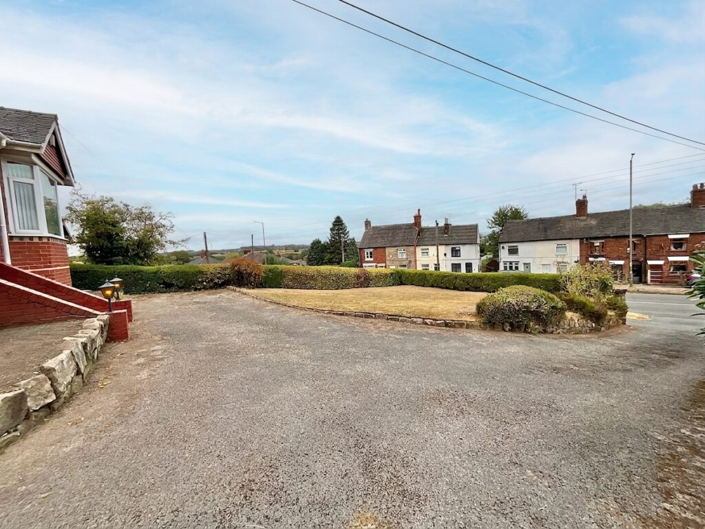 Leek Road, Cheadle, ST10