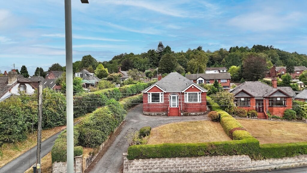 Leek Road, Cheadle, ST10