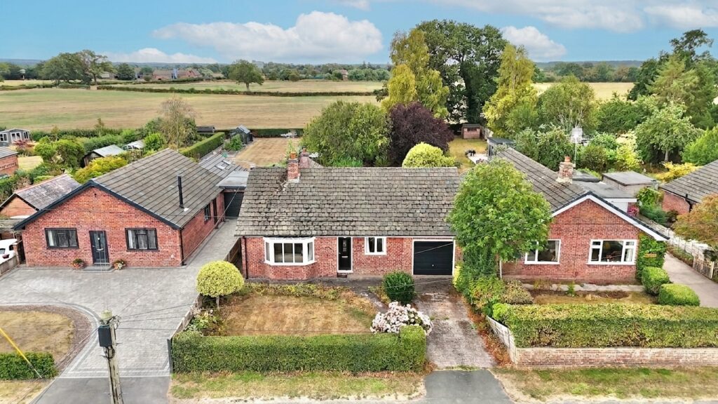 Wrenbury Heath Road, Wrenbury, CW5