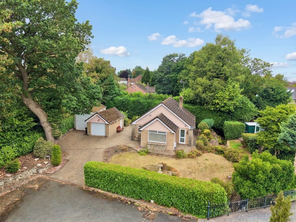 Nessina Grove, Wistaston, CW2