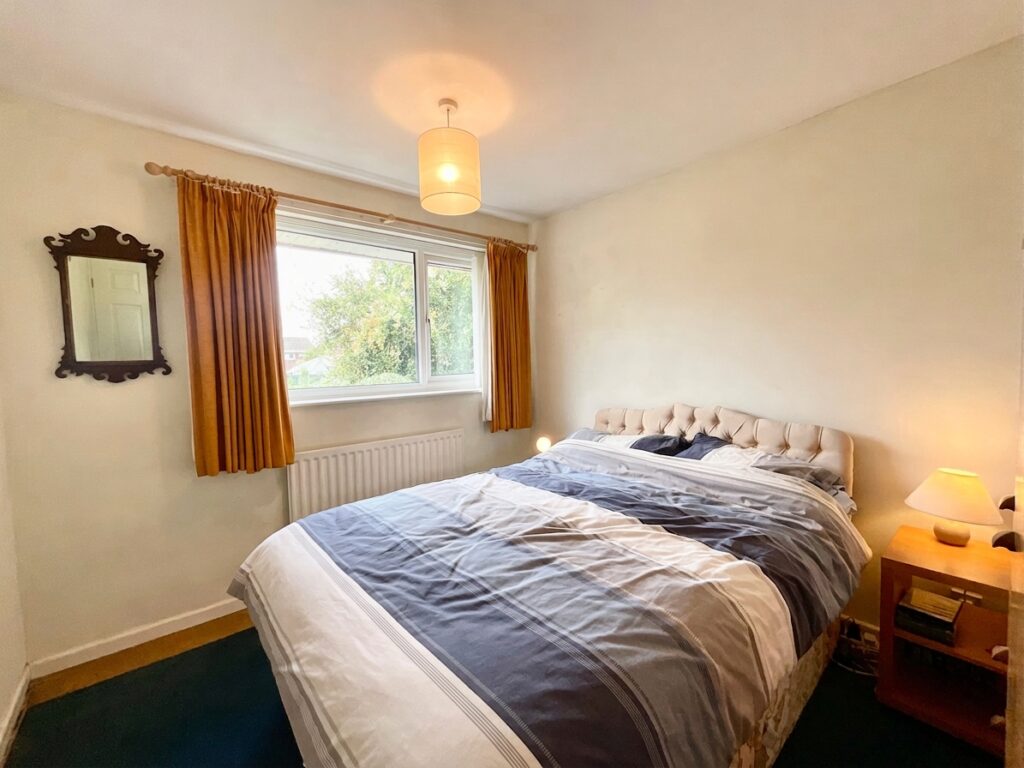 Avon Grove, Stone, ST15