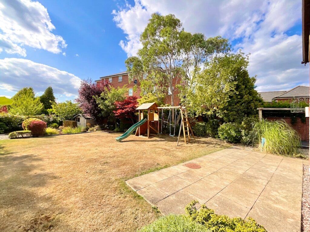 Ashbourne Drive, Weston, CW2