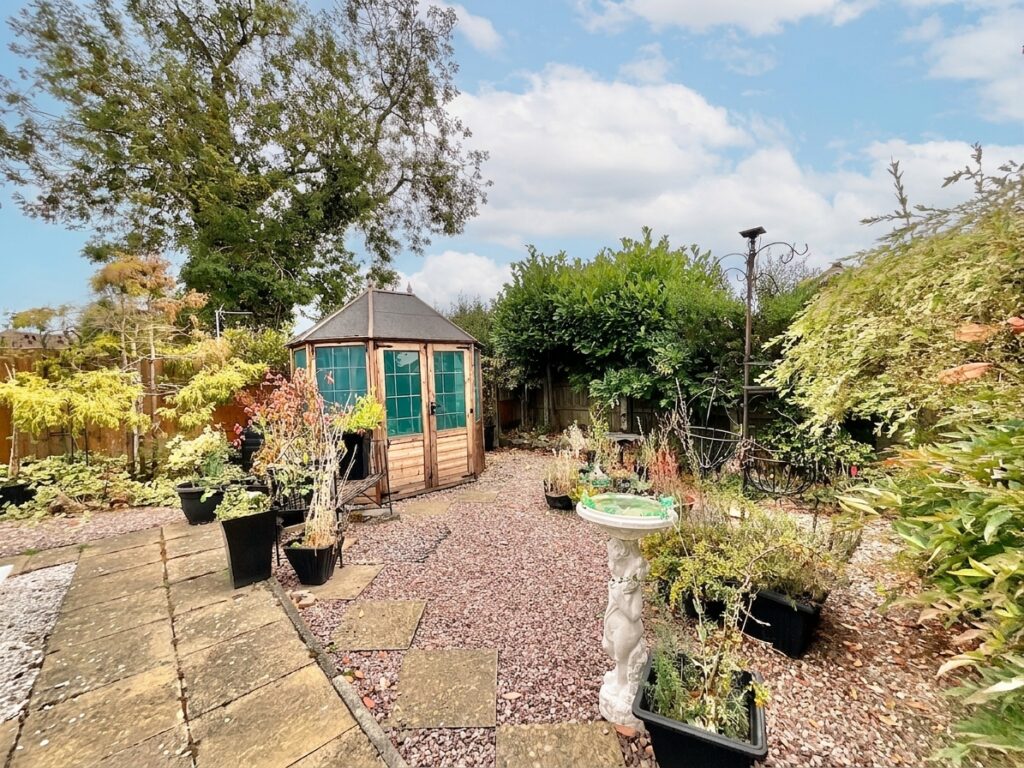 Kempton Grove, Cheadle, ST10