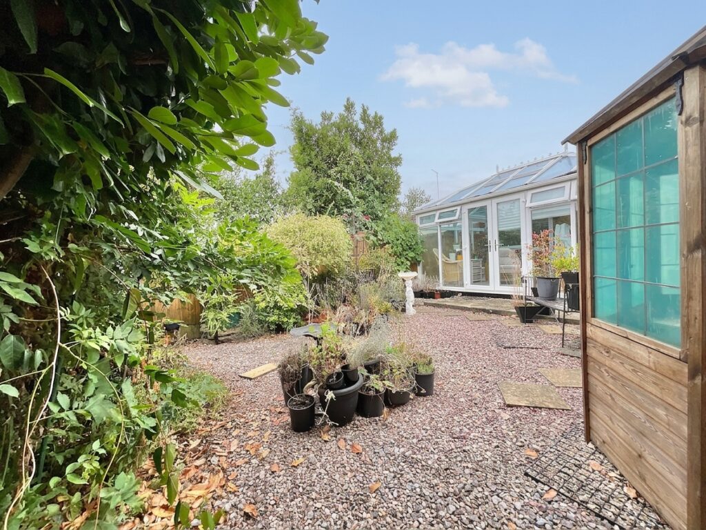 Kempton Grove, Cheadle, ST10