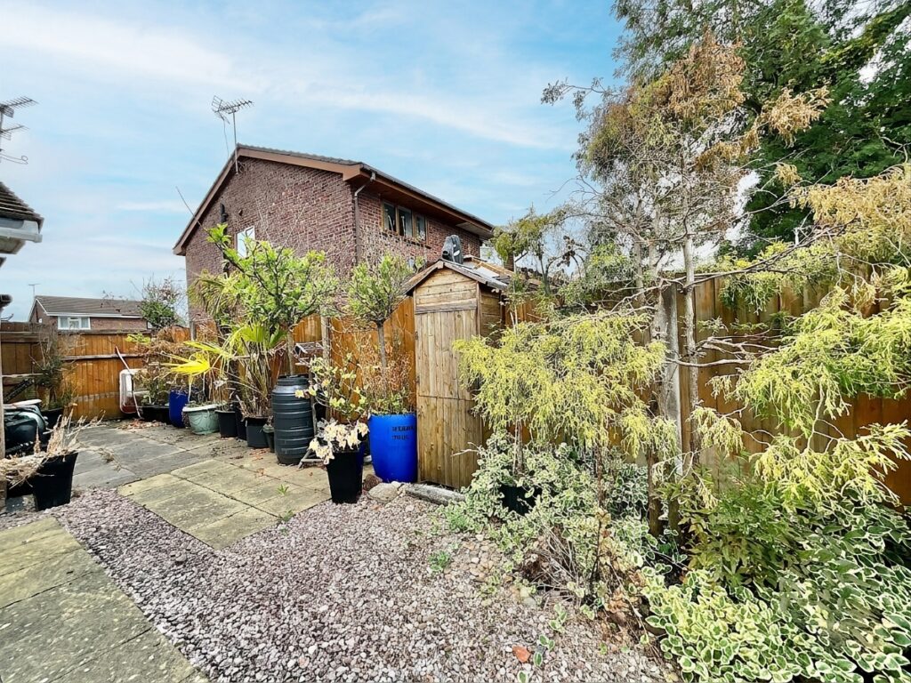 Kempton Grove, Cheadle, ST10