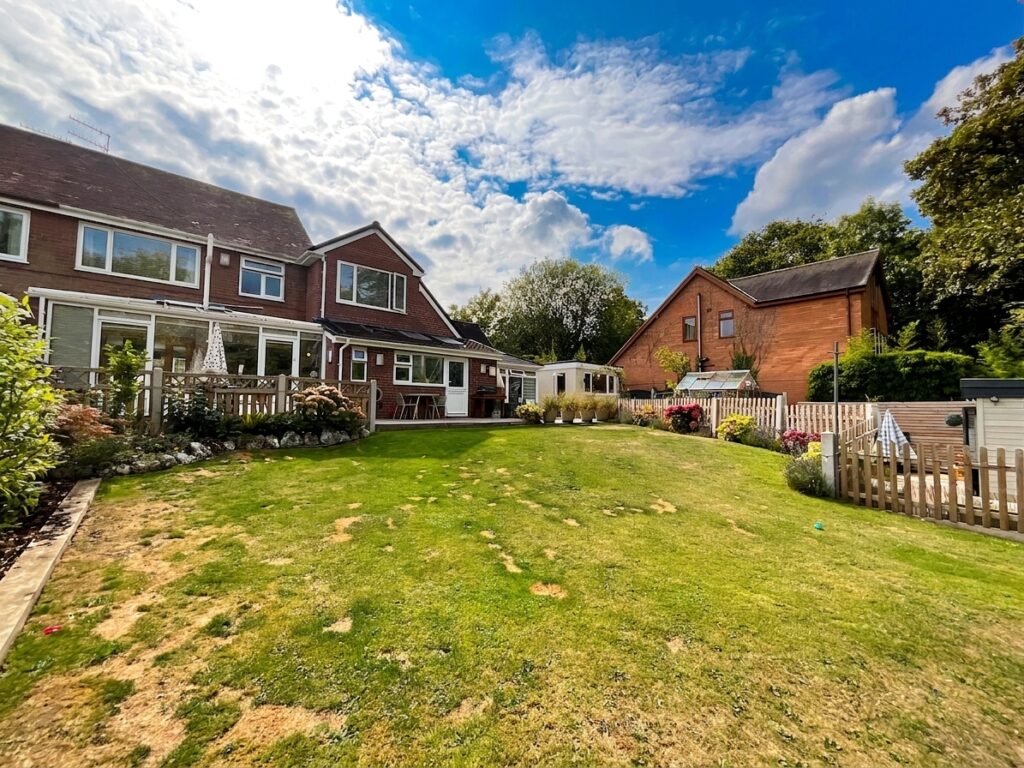 Brook Road, Stoke-On-Trent, ST4