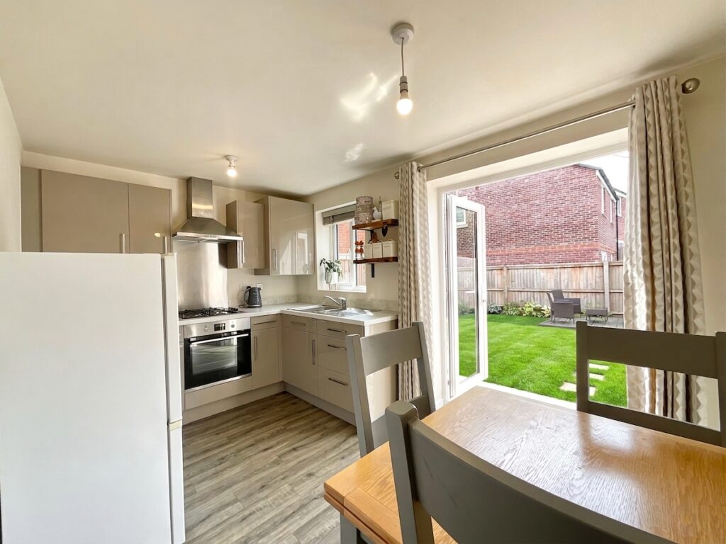 Nixon Lane, Stone, ST15