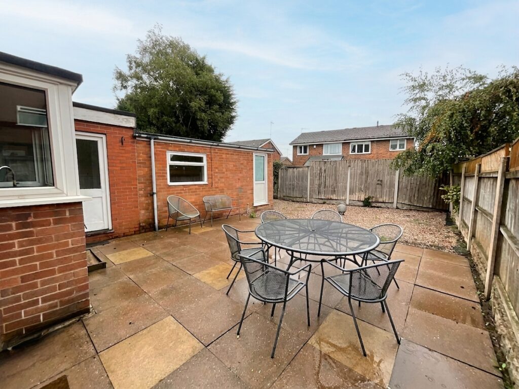 Earlsbrook Drive, Stoke-On-Trent, ST4