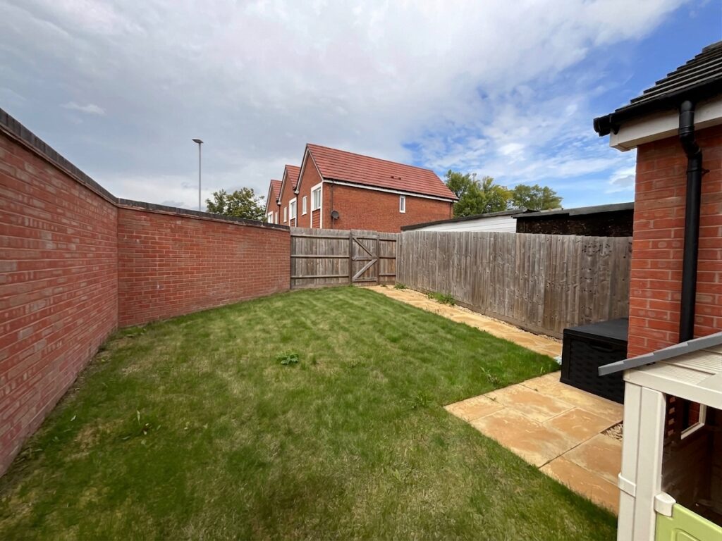 Anemone Avenue, Stafford, ST17
