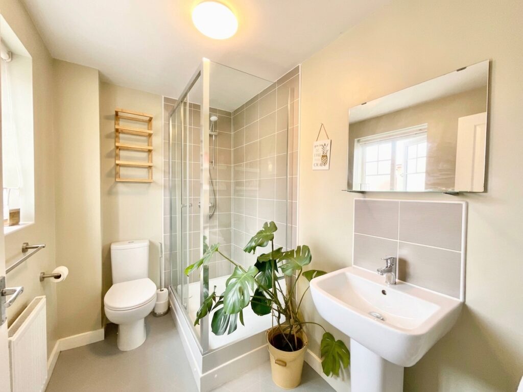 Myatt Avenue, Stone, ST15