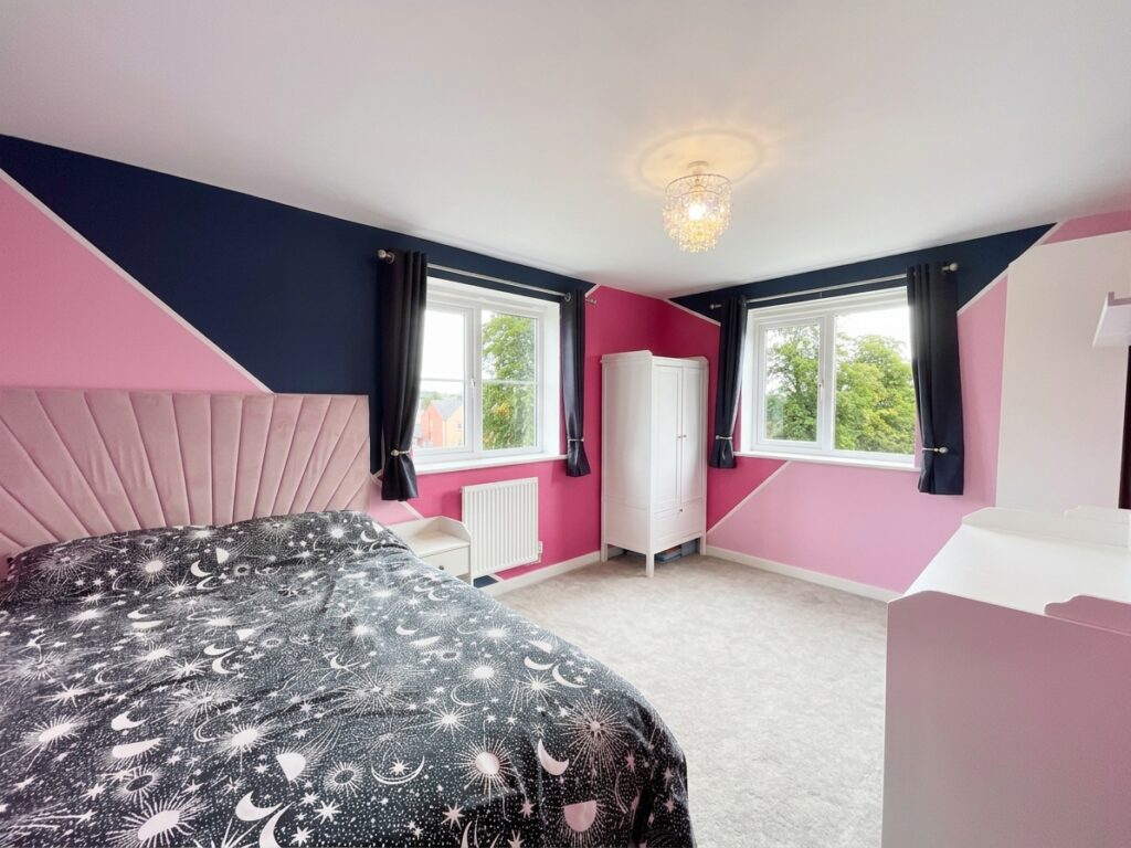Myatt Avenue, Stone, ST15