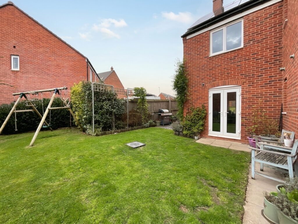 Myatt Avenue, Stone, ST15