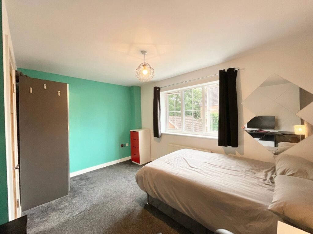 Tilling Drive, Stone, ST15