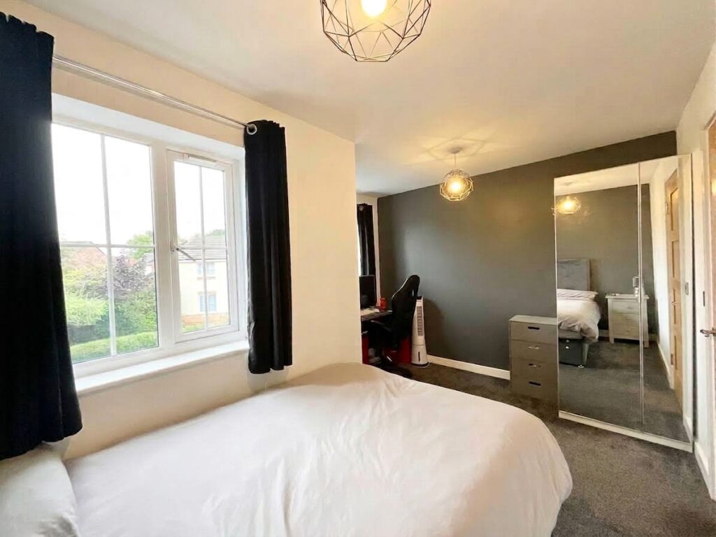 Tilling Drive, Stone, ST15